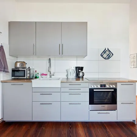 Apartment Elegant In Near Unteruckersee Lake Prenzlau