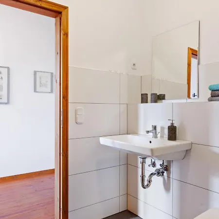 Apartment Elegant In Near Unteruckersee Lake
