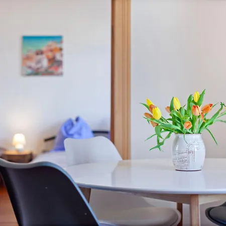 Elegant In Near Unteruckersee Lake Apartment
